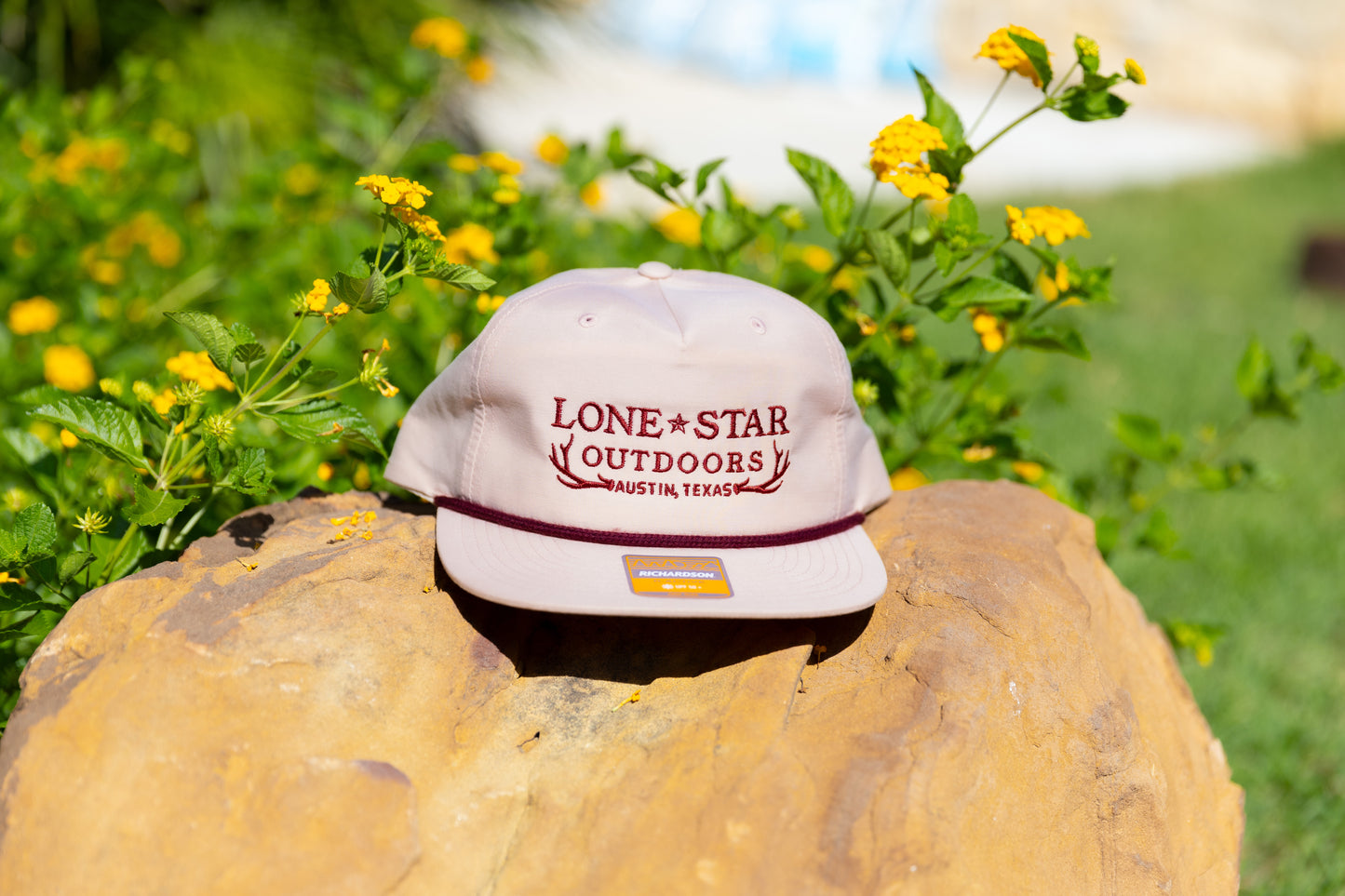 Lone Star Outdoors Antlers - Rope Hat - Pale Peach/Maroon