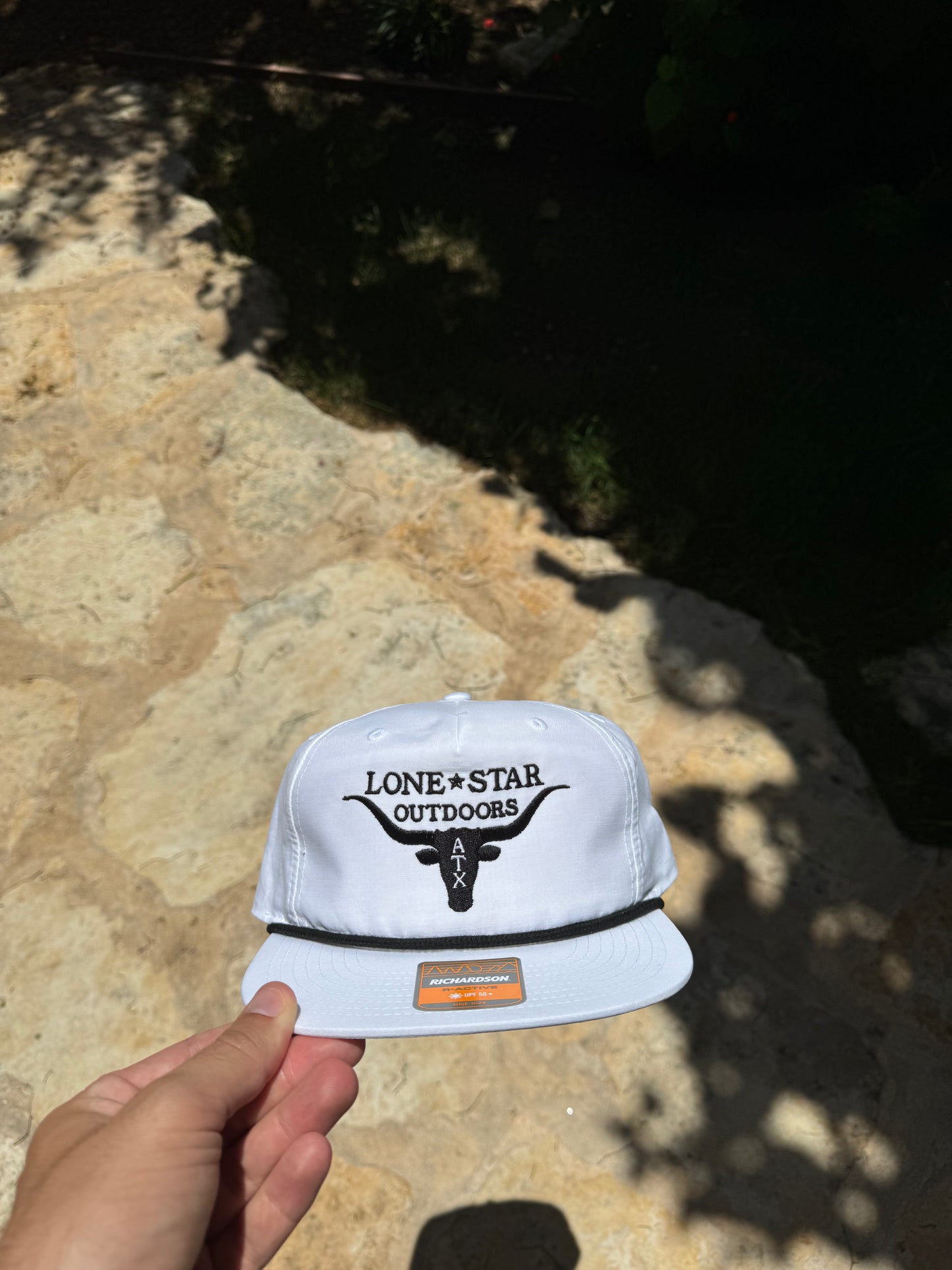 Lone Star Outdoors - Rope Hat - White/Black